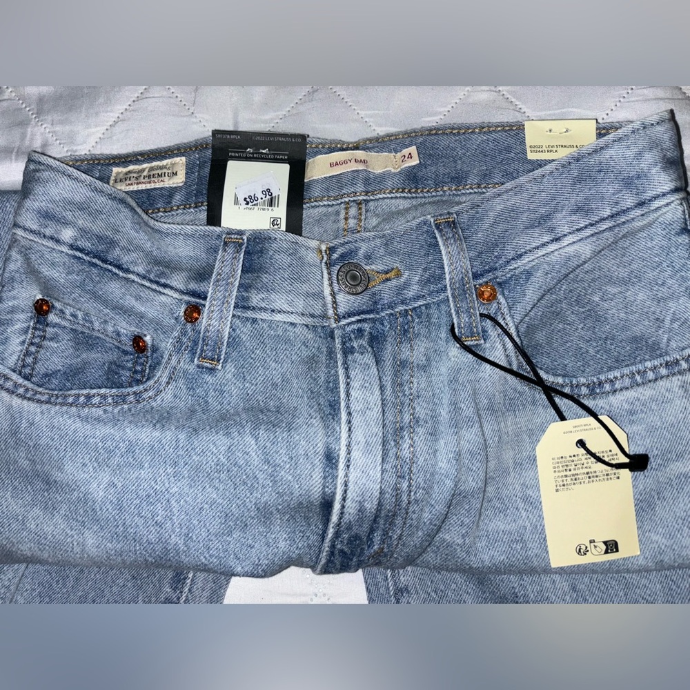 Brand new Levi’s size 24